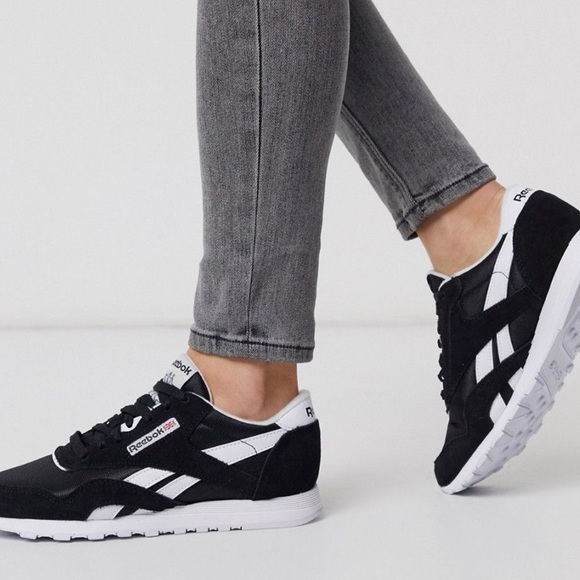 ⭕️SOLD⭕️New !! Reebox Classic Nylon shoes - Picture 6 of 6